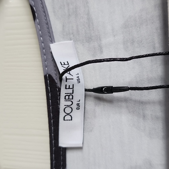 Long sleeved dress.  Gray/black leopard print - Picture 3 of 7